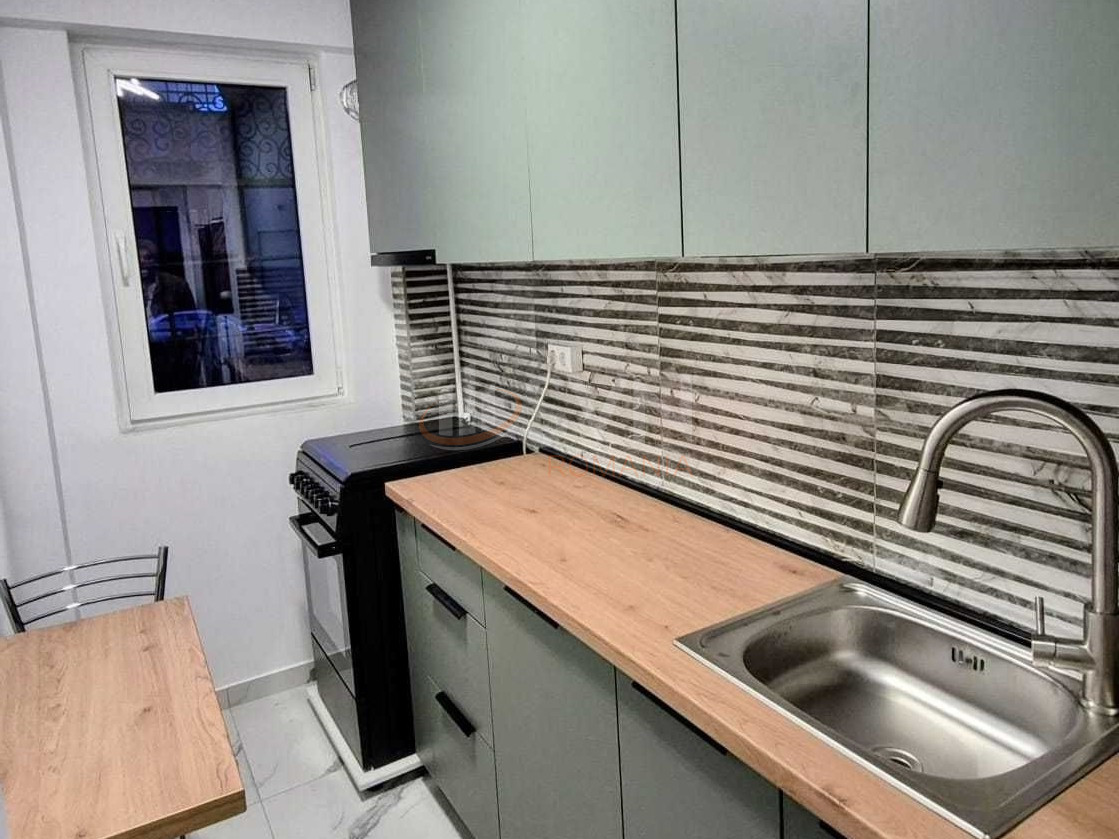 Apartament, 2 camere Bucuresti/P-ta Victoriei