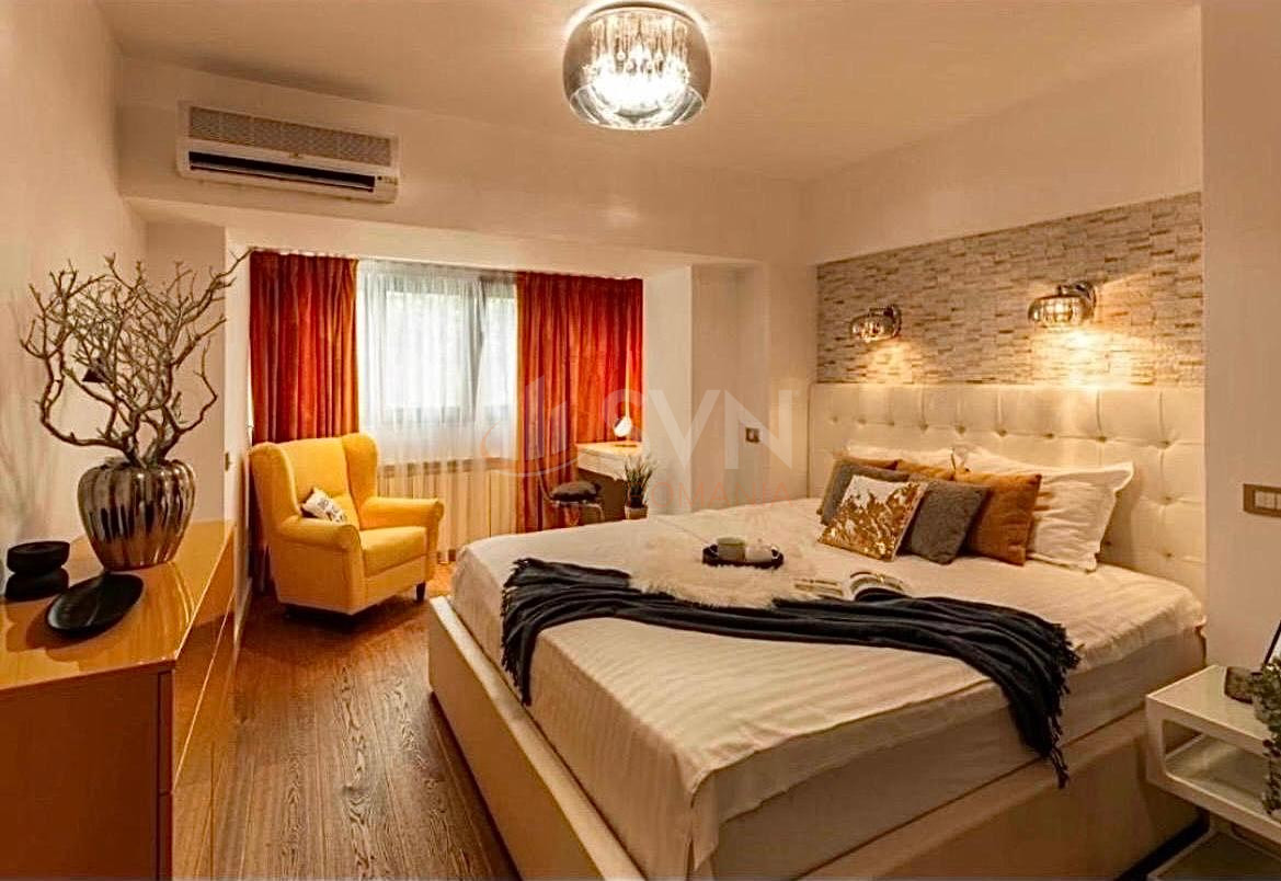 Apartament, 2 camere Bucuresti/P-ta Unirii