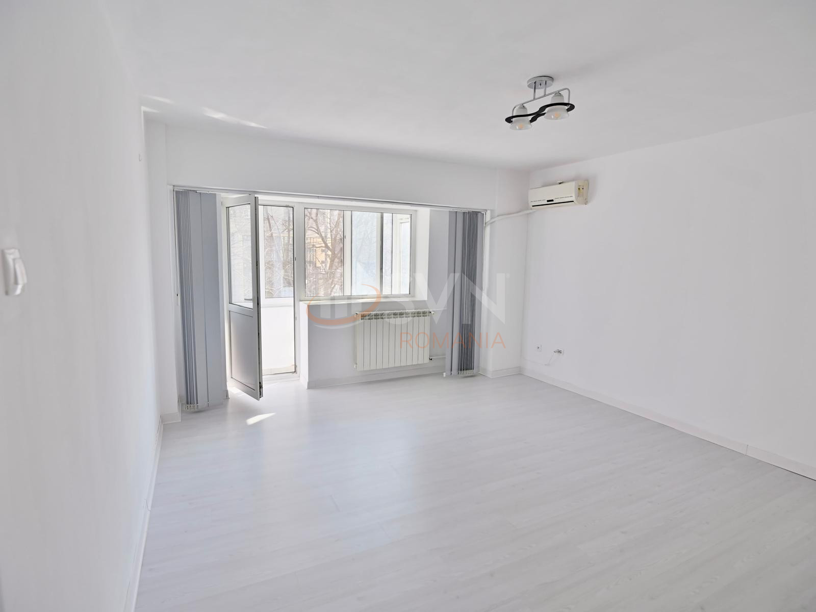 Apartament, 2 camere Bucuresti/Decebal
