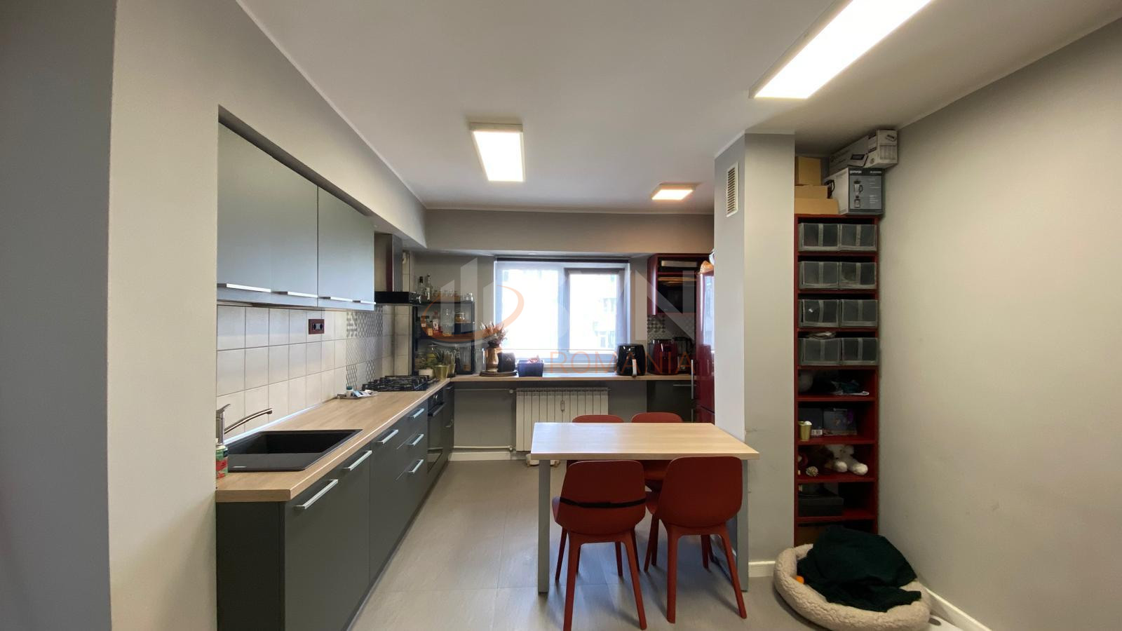 Apartament, 2 camere Bucuresti/P-ta Victoriei