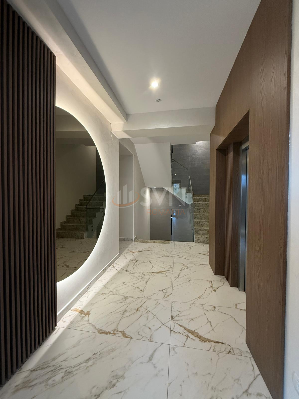 Apartament, 2 camere Prahova/Centru
