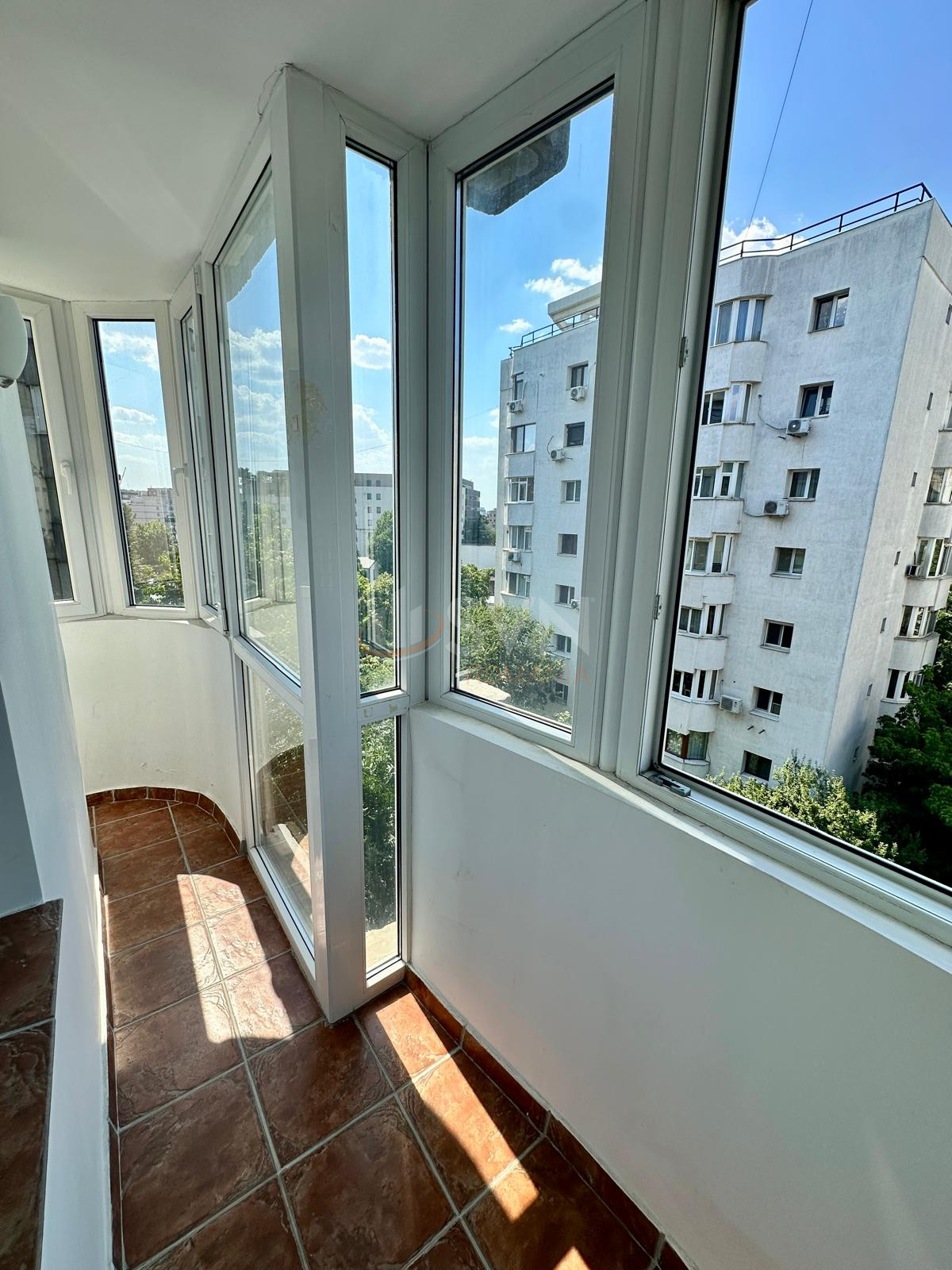 Apartament, 2 camere Bucuresti/Alba Iulia