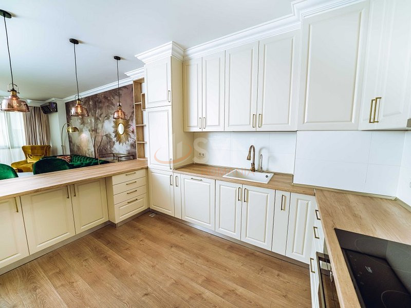 Apartament, 2 camere Bucuresti/Piata Unirii (s3)