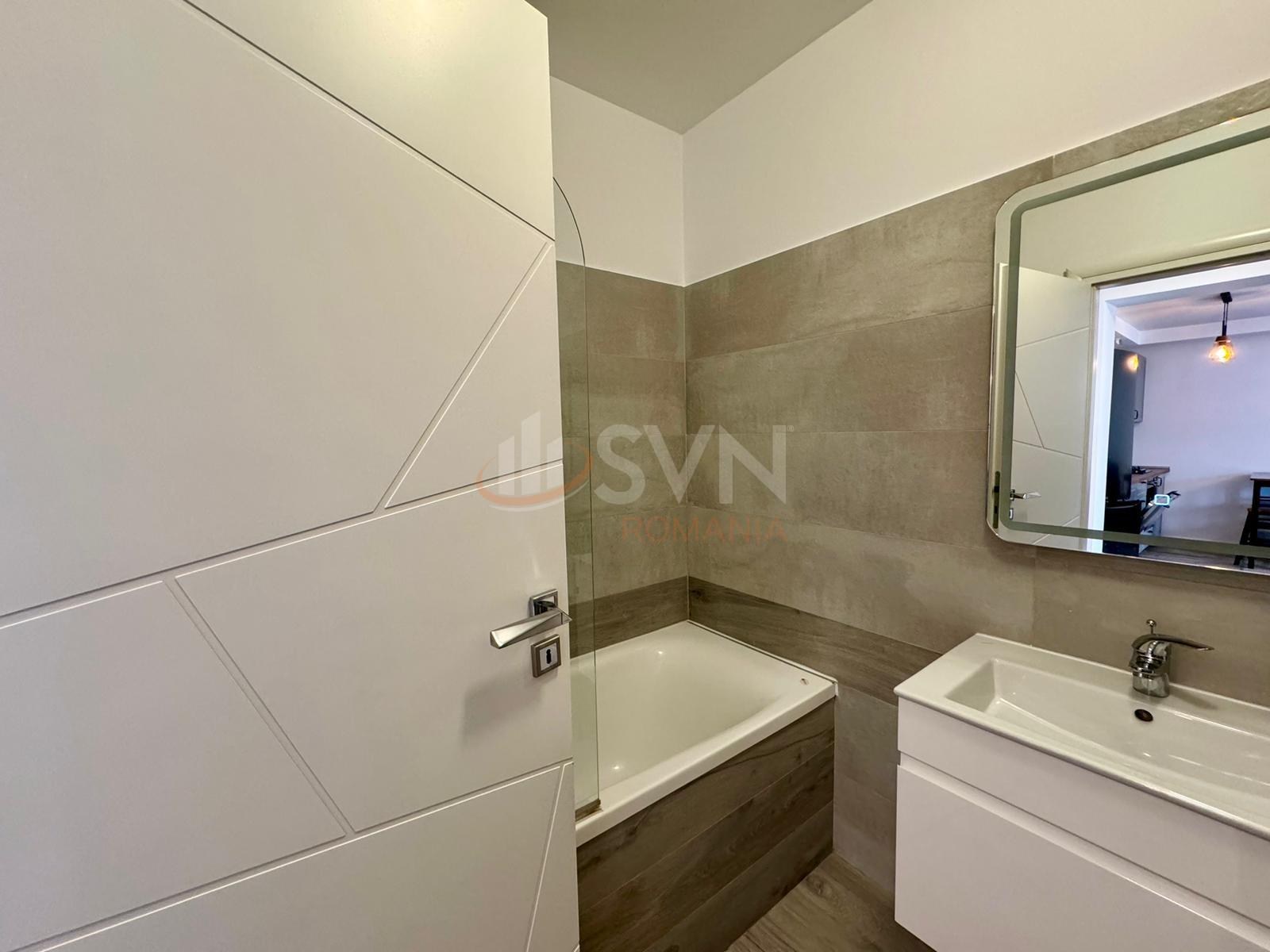 Apartament, 2 camere Bucuresti/Piata Unirii (s3)