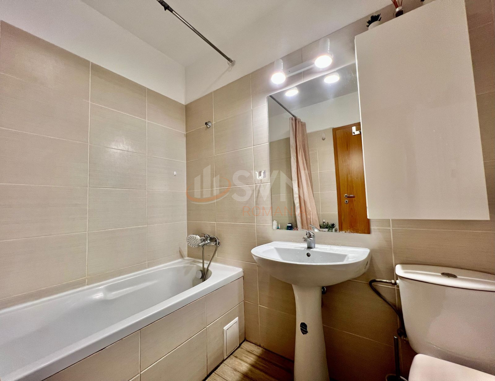 Apartament, 2 camere Bucuresti/Titan