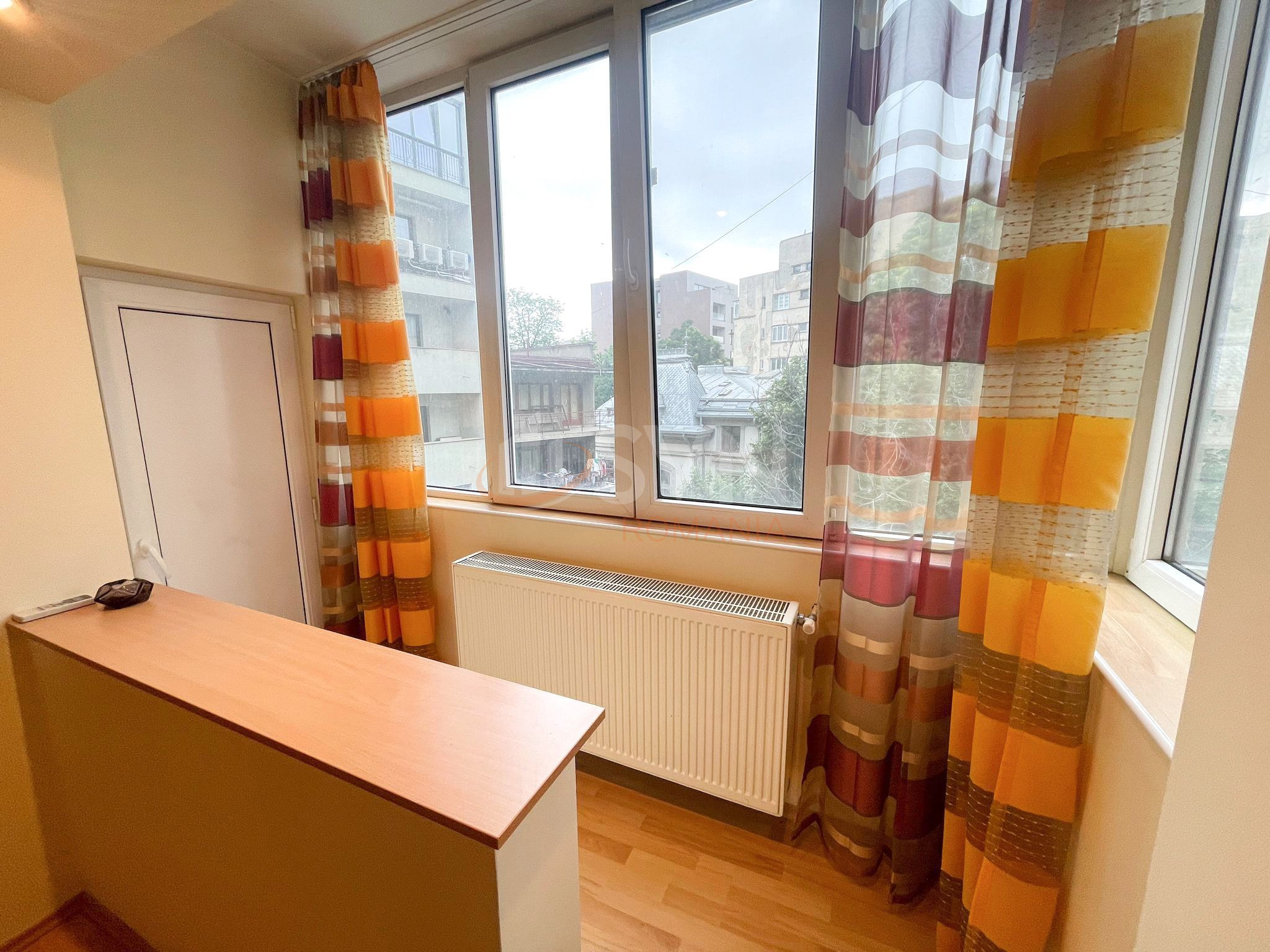 Apartament, 2 camere Bucuresti/Piata Unirii (s3)