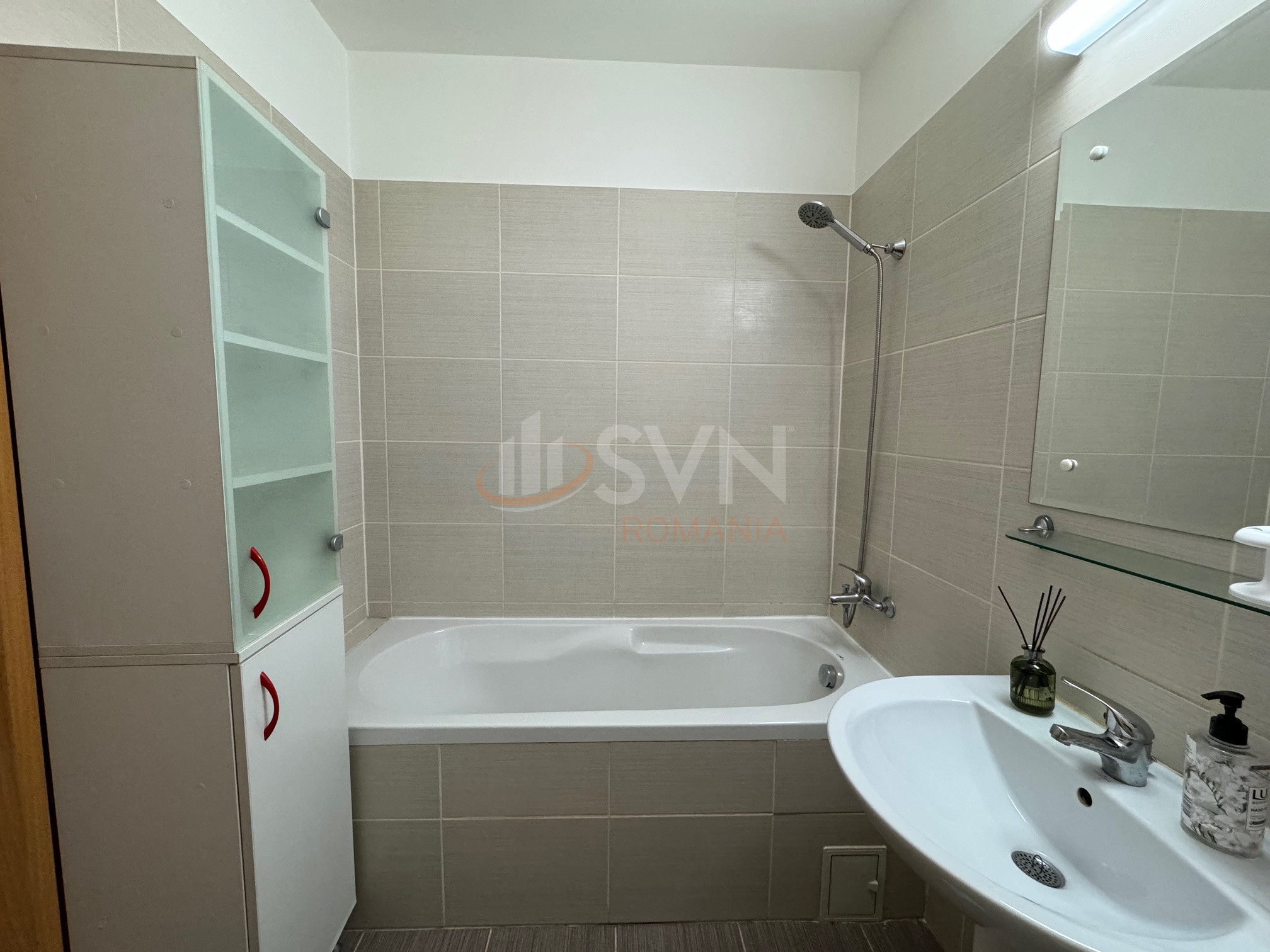 Apartament, 2 camere Bucuresti/Titan