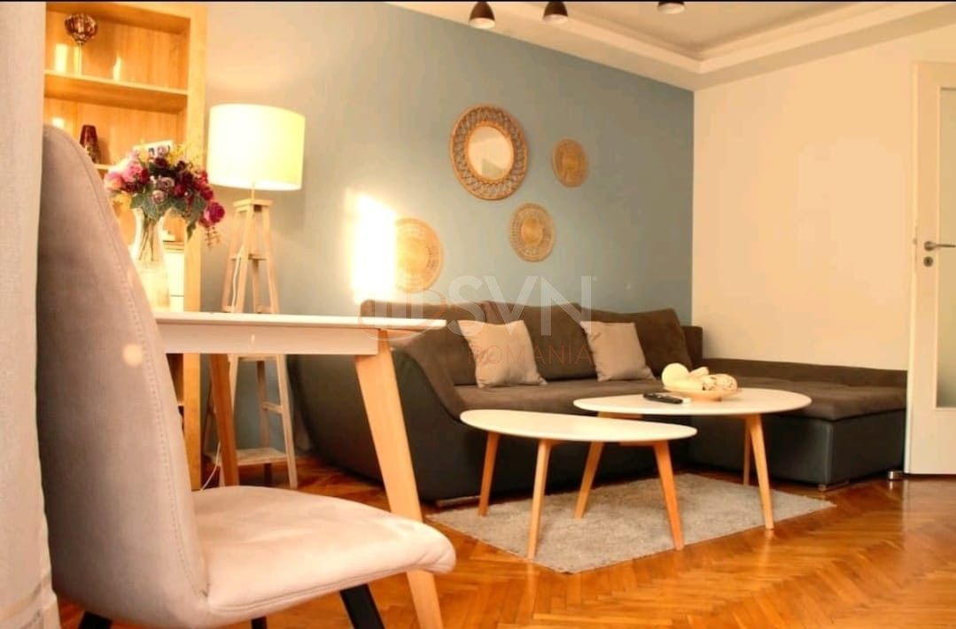 Apartament, 2 camere Bucuresti/Universitate (s1)