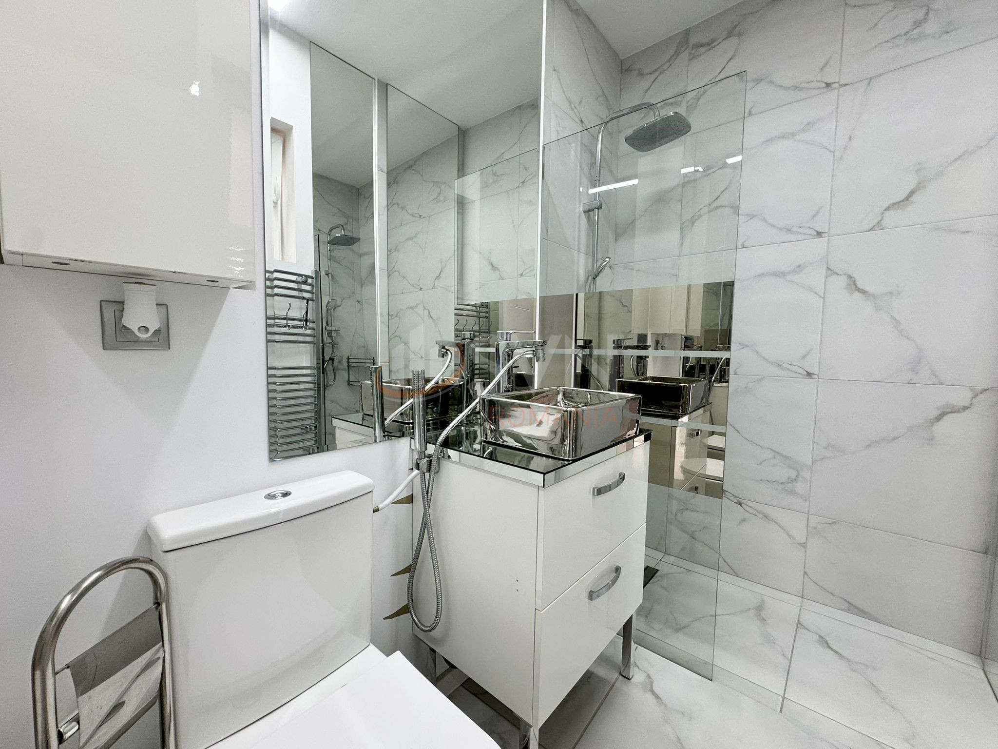 Apartament, 2 camere Bucuresti/Piata Unirii (s3)