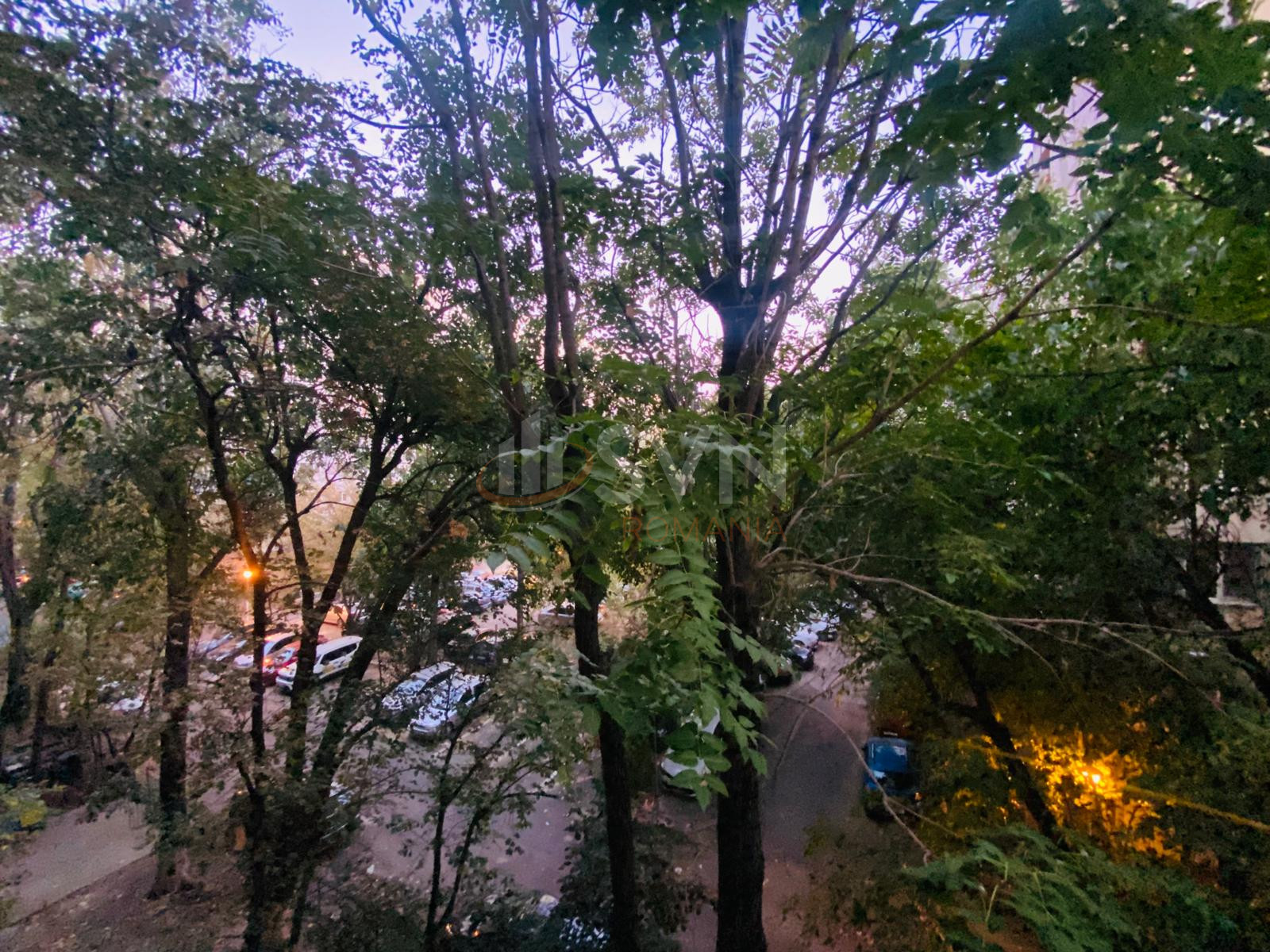 Apartament, 2 camere Bucuresti/Moinesti