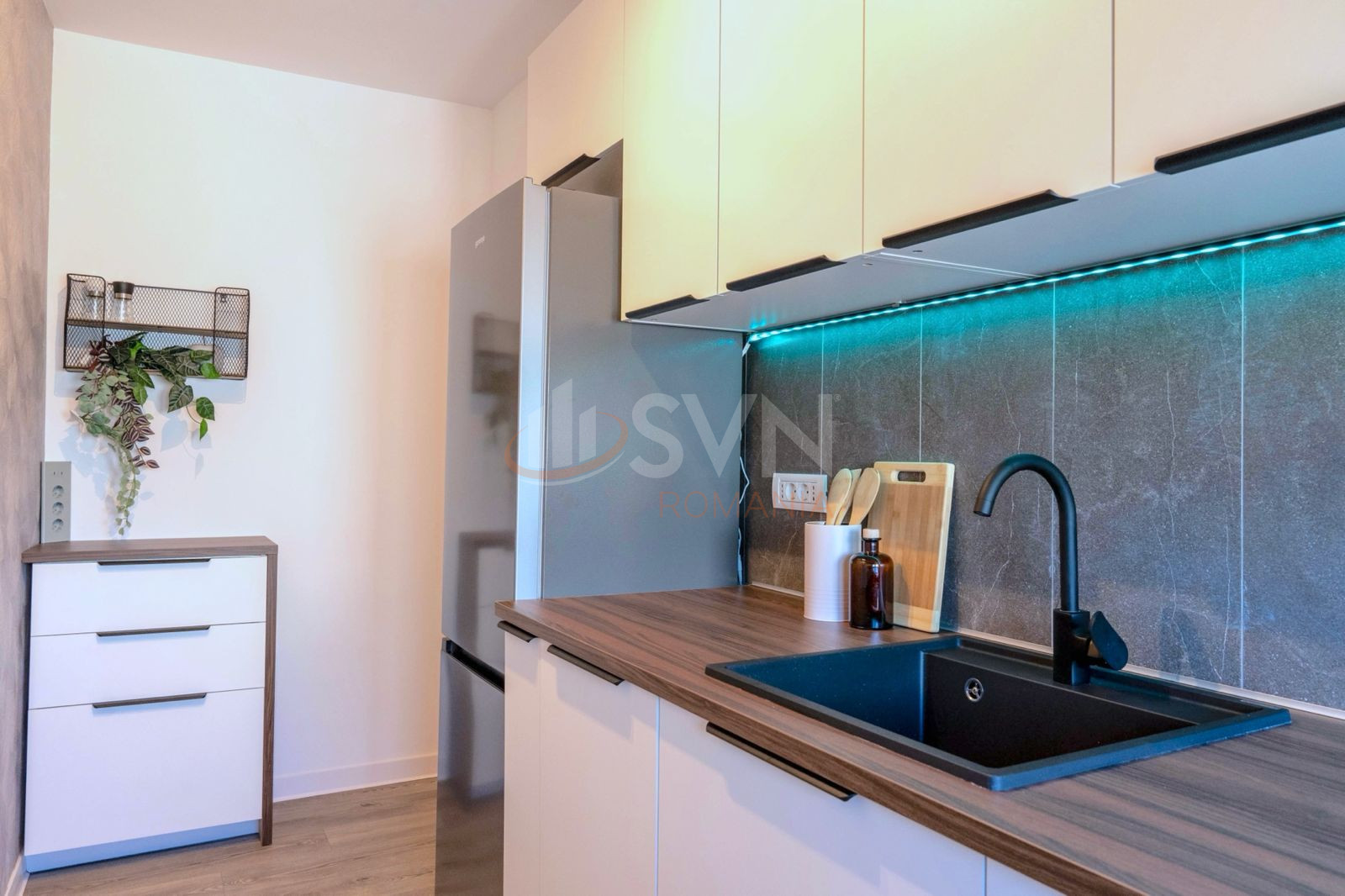 Apartament, 2 camere Bucuresti/Timpuri Noi