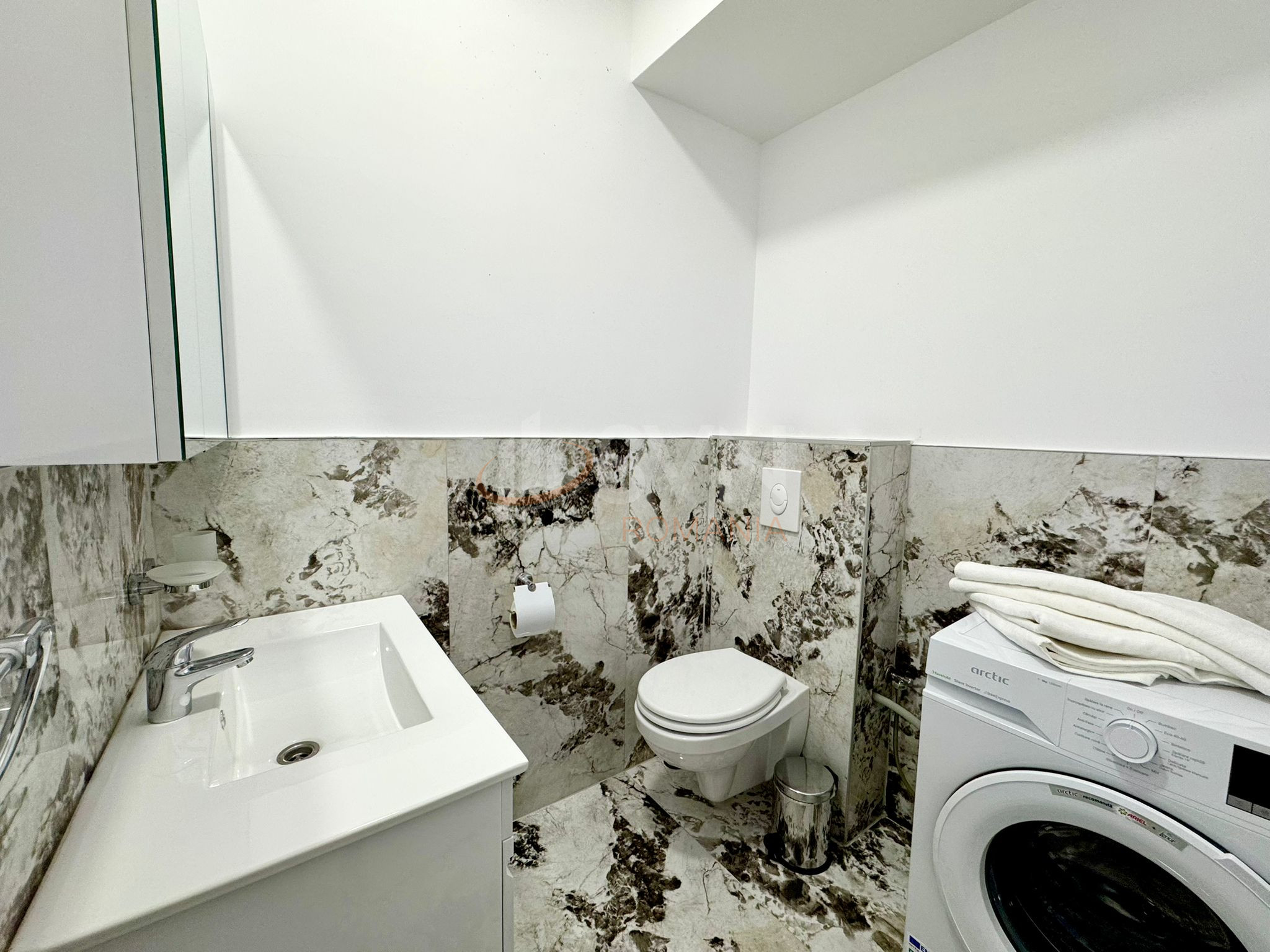 Apartament, 2 camere Bucuresti/Piata Victoriei