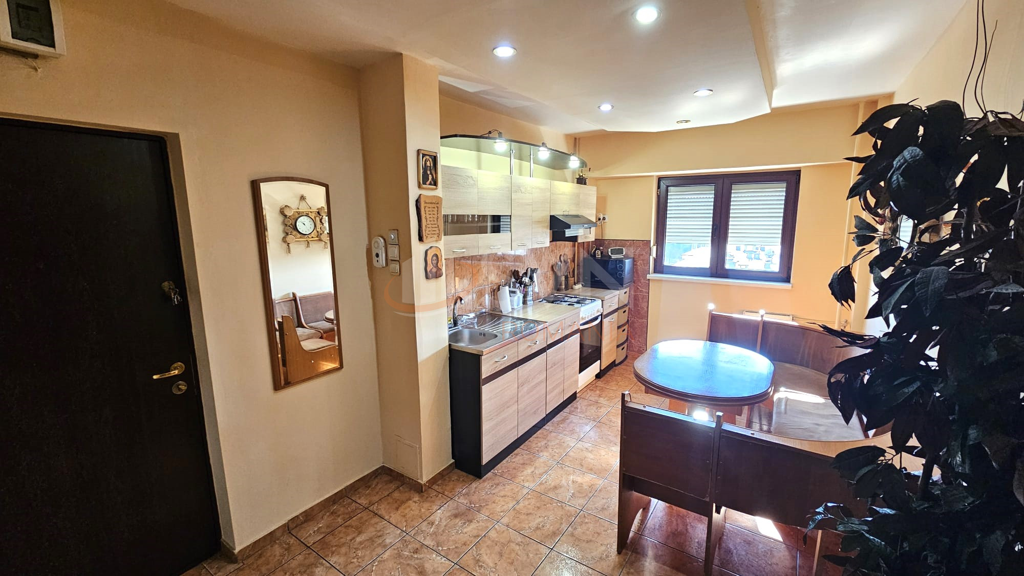 Apartament, 2 camere Bucuresti/Uverturii