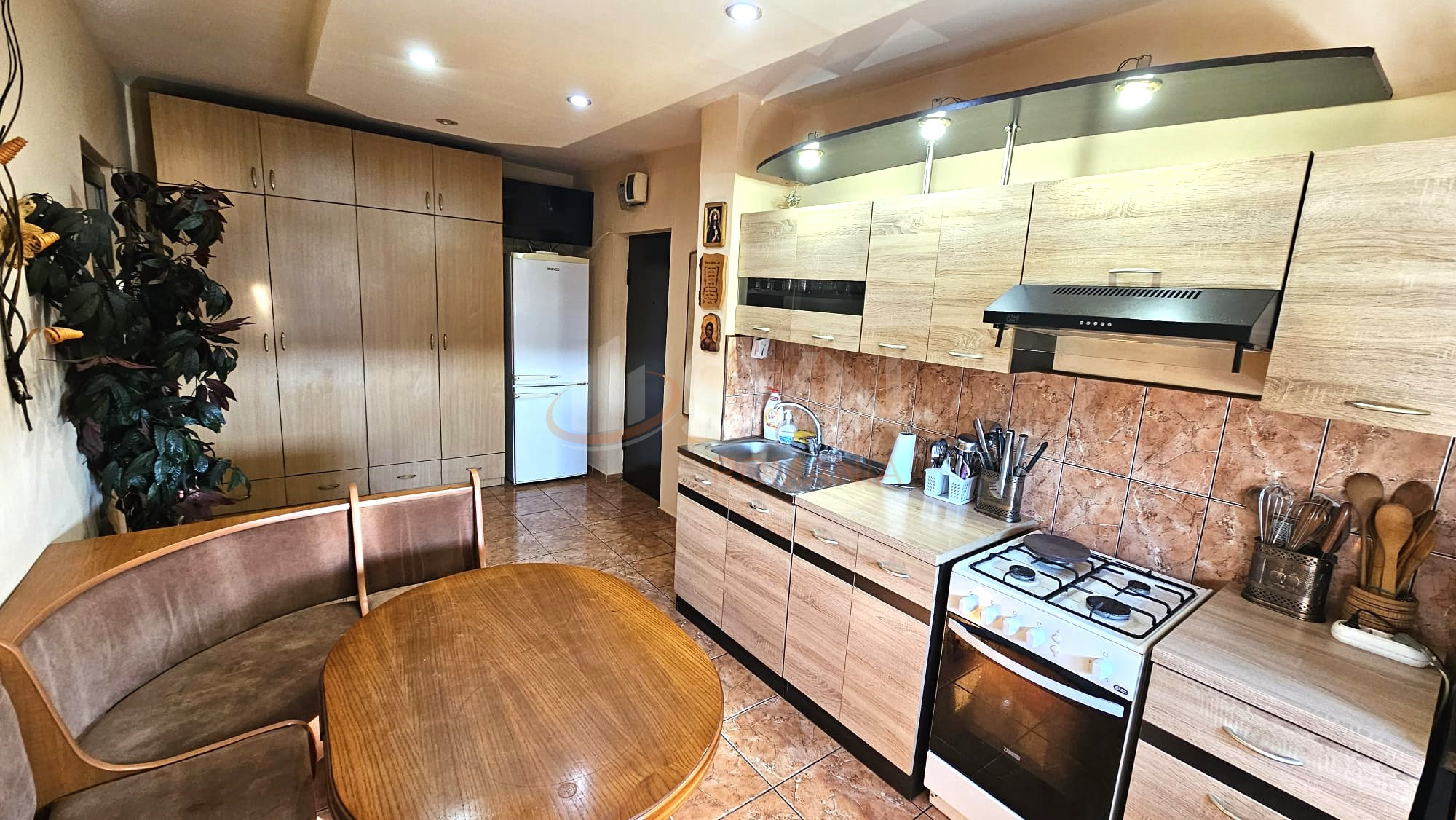 Apartament, 2 camere Bucuresti/Uverturii