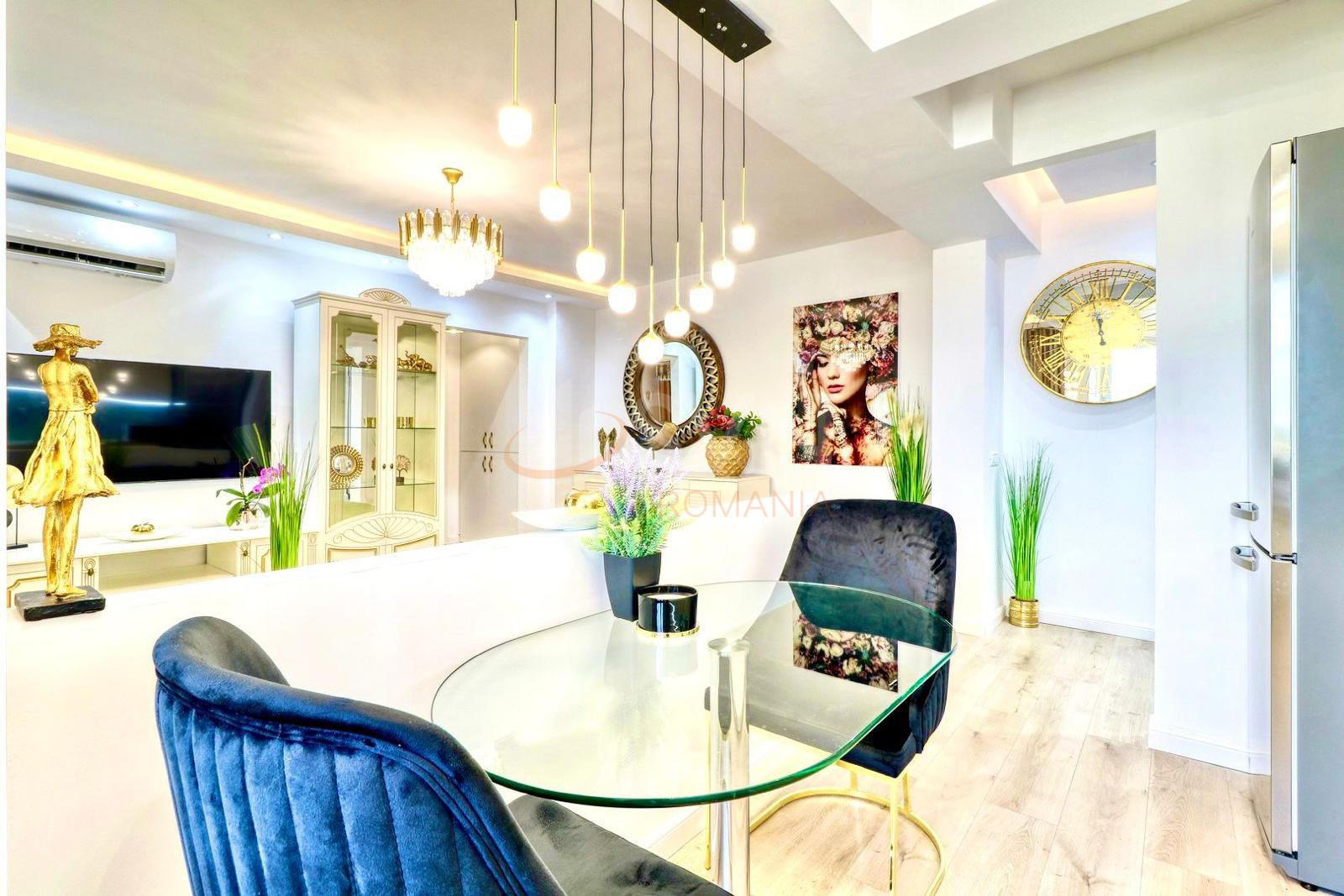 Apartament, 2 camere Bucuresti/Piata Unirii (s3)