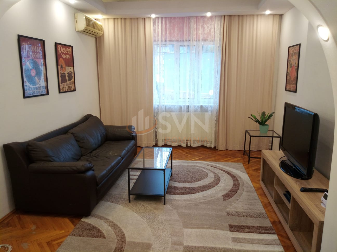 Apartament, 3 camere Bucuresti/Piata Victoriei