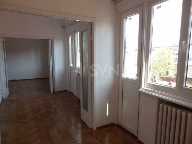 Apartament, 3 camere Bucuresti/Calea Victoriei