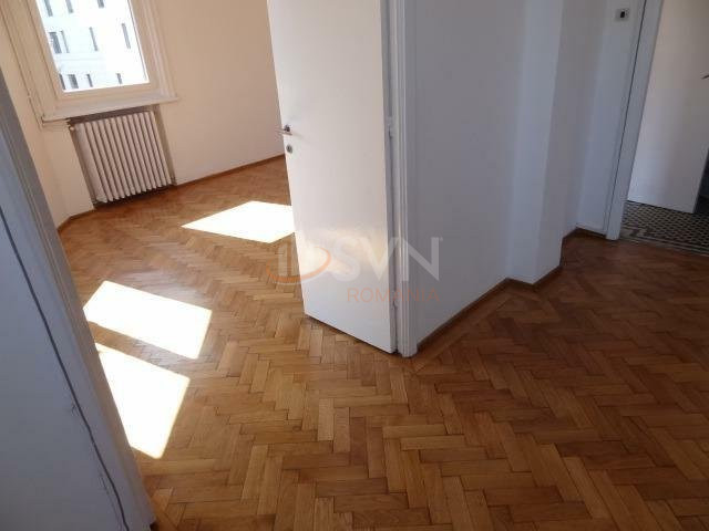 Apartament, 3 camere Bucuresti/Calea Victoriei