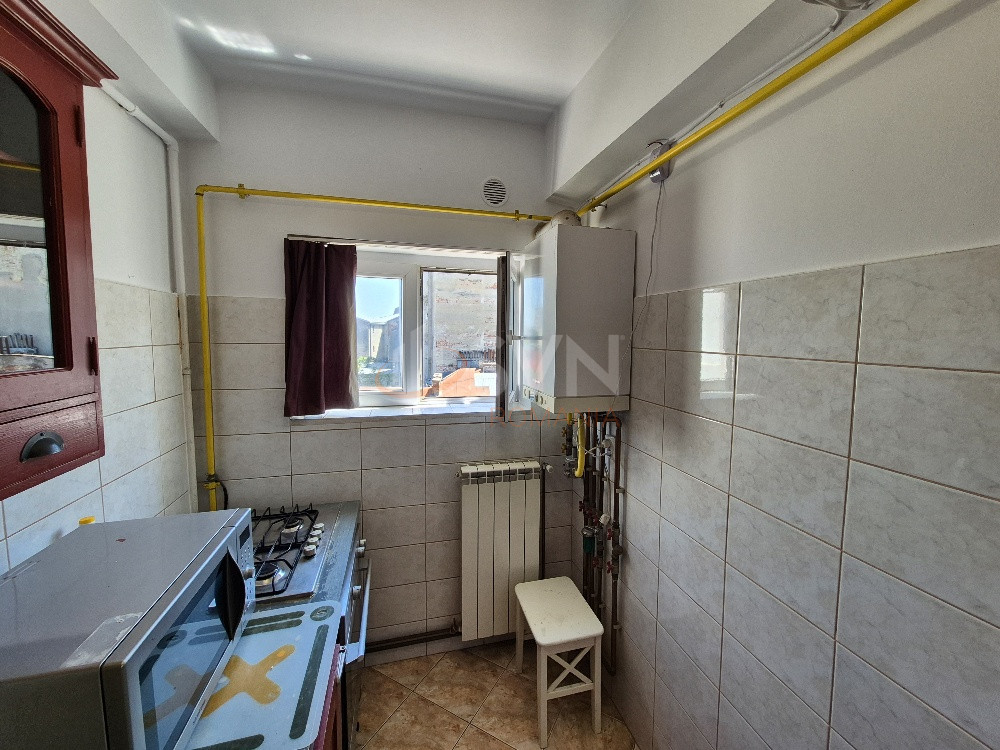 Apartament, 3 camere Bucuresti/Calea Victoriei