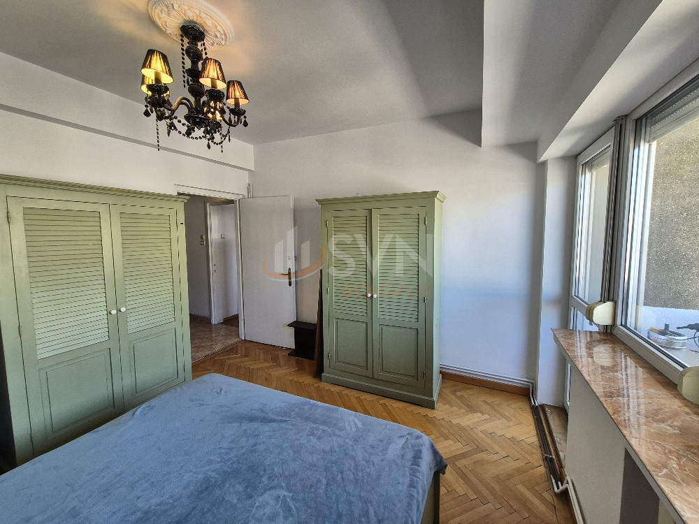 Apartament, 3 camere Bucuresti/Calea Victoriei