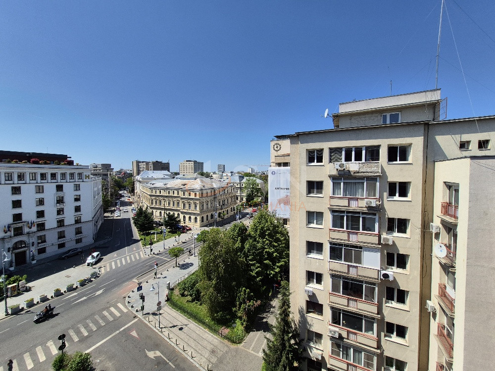 Apartament, 3 camere Bucuresti/Calea Victoriei