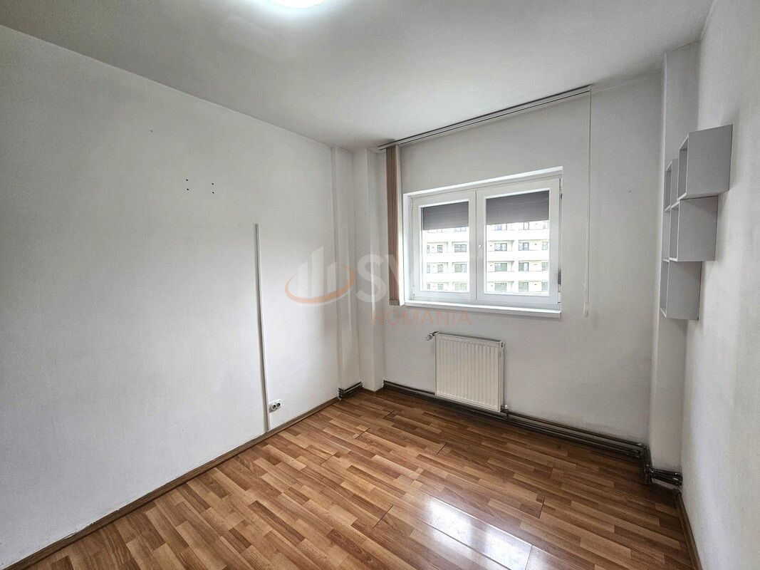 Apartament, 3 camere Bucuresti/Apusului