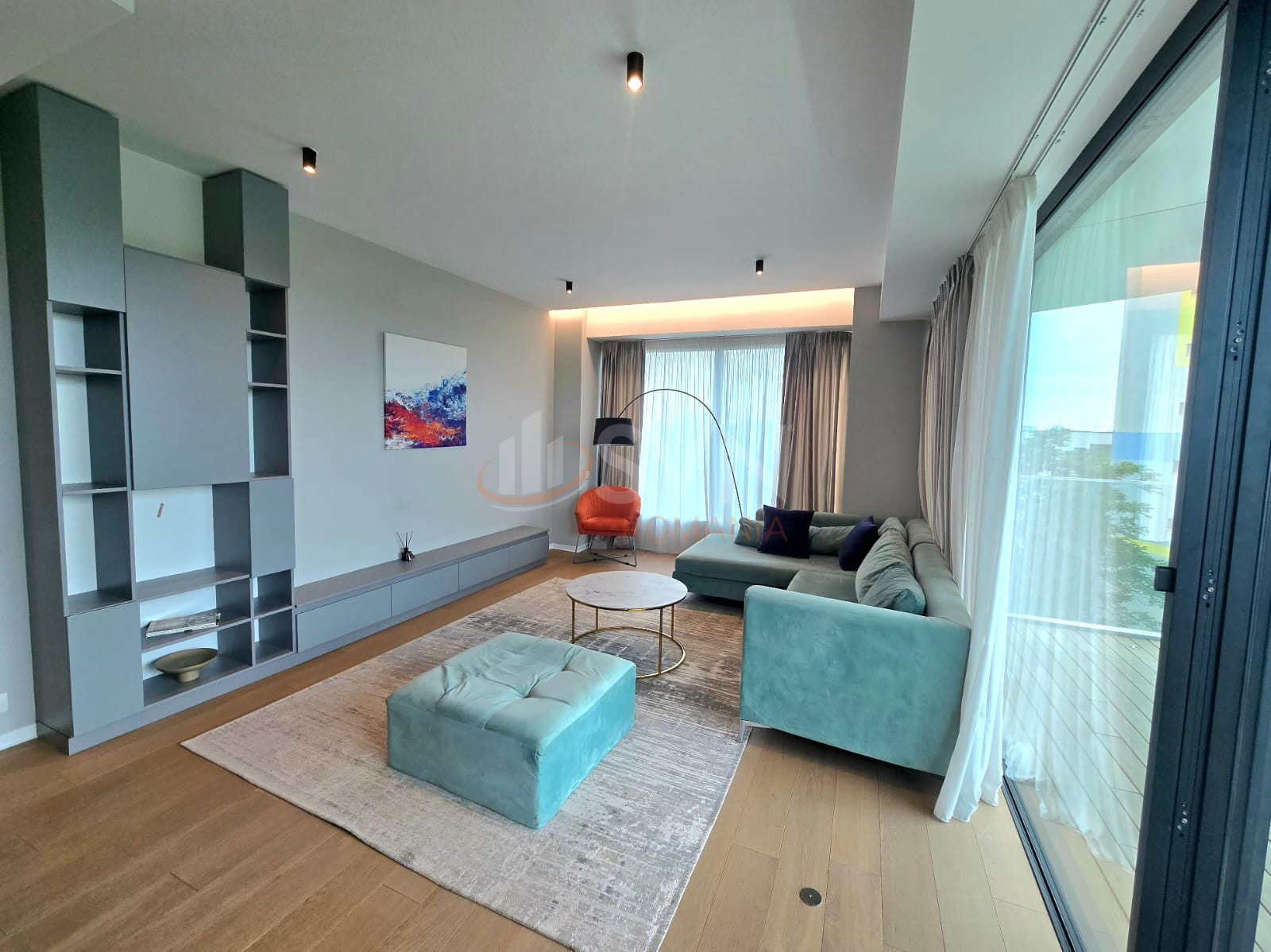 Apartament, 3 camere Bucuresti/Primaverii