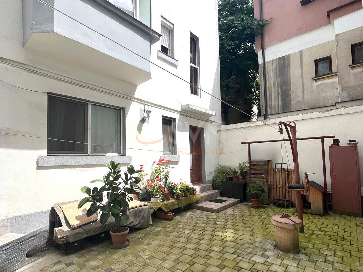 Apartament, 3 camere Bucuresti/Alba Iulia