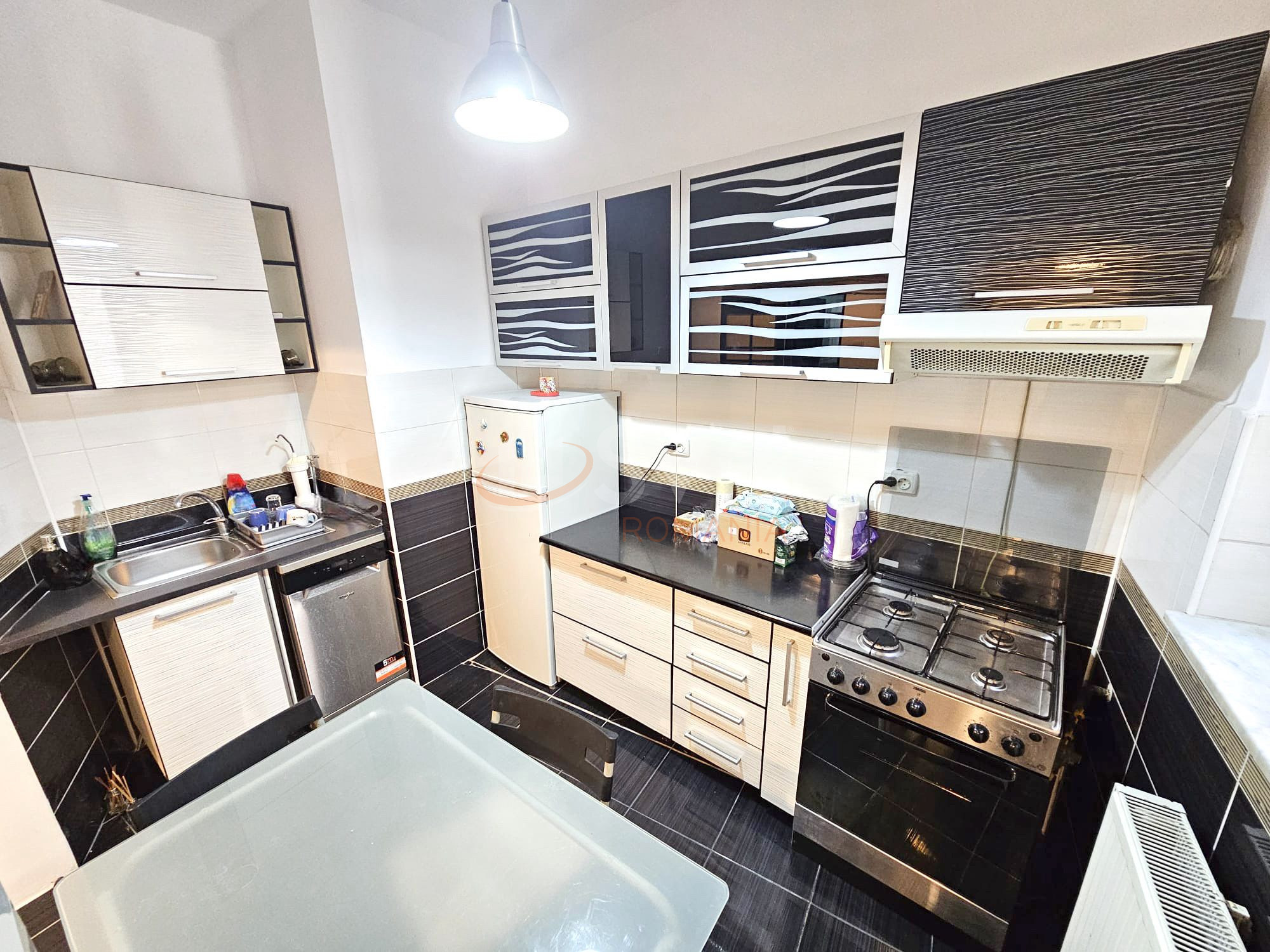 Apartament, 3 camere Bucuresti/Alba Iulia