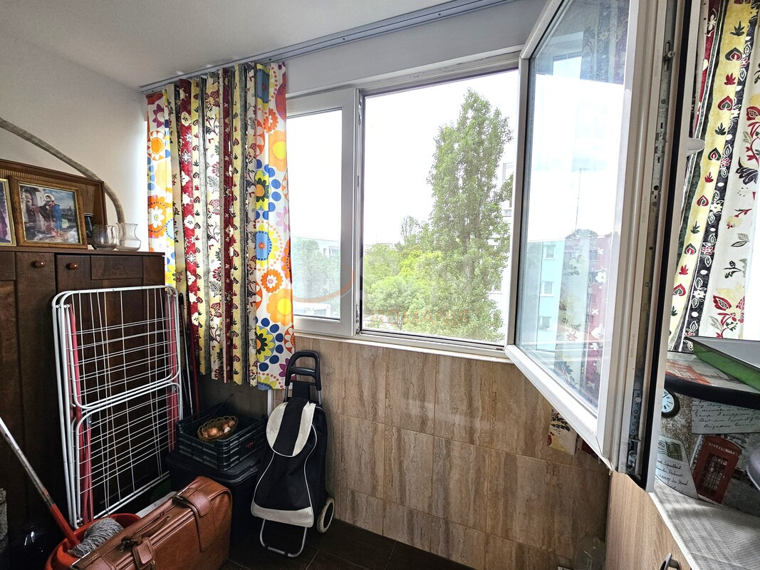 Apartament, 3 camere Bucuresti/Uverturii