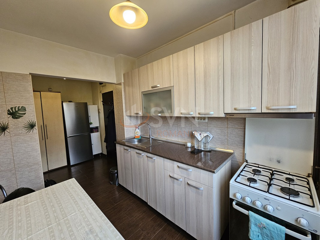 Apartament, 3 camere Bucuresti/Uverturii