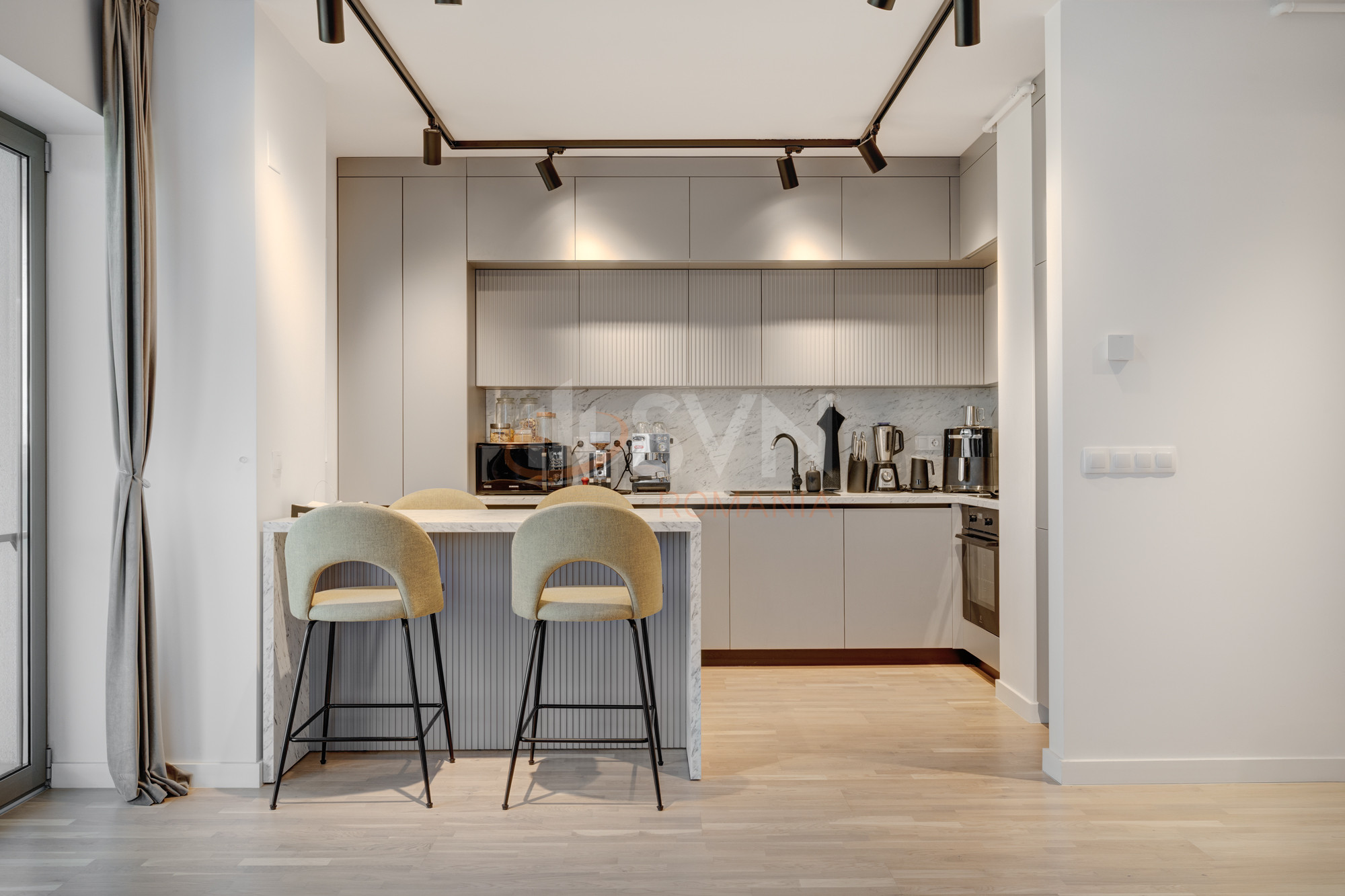 Apartament, 3 camere Bucuresti/Straulesti