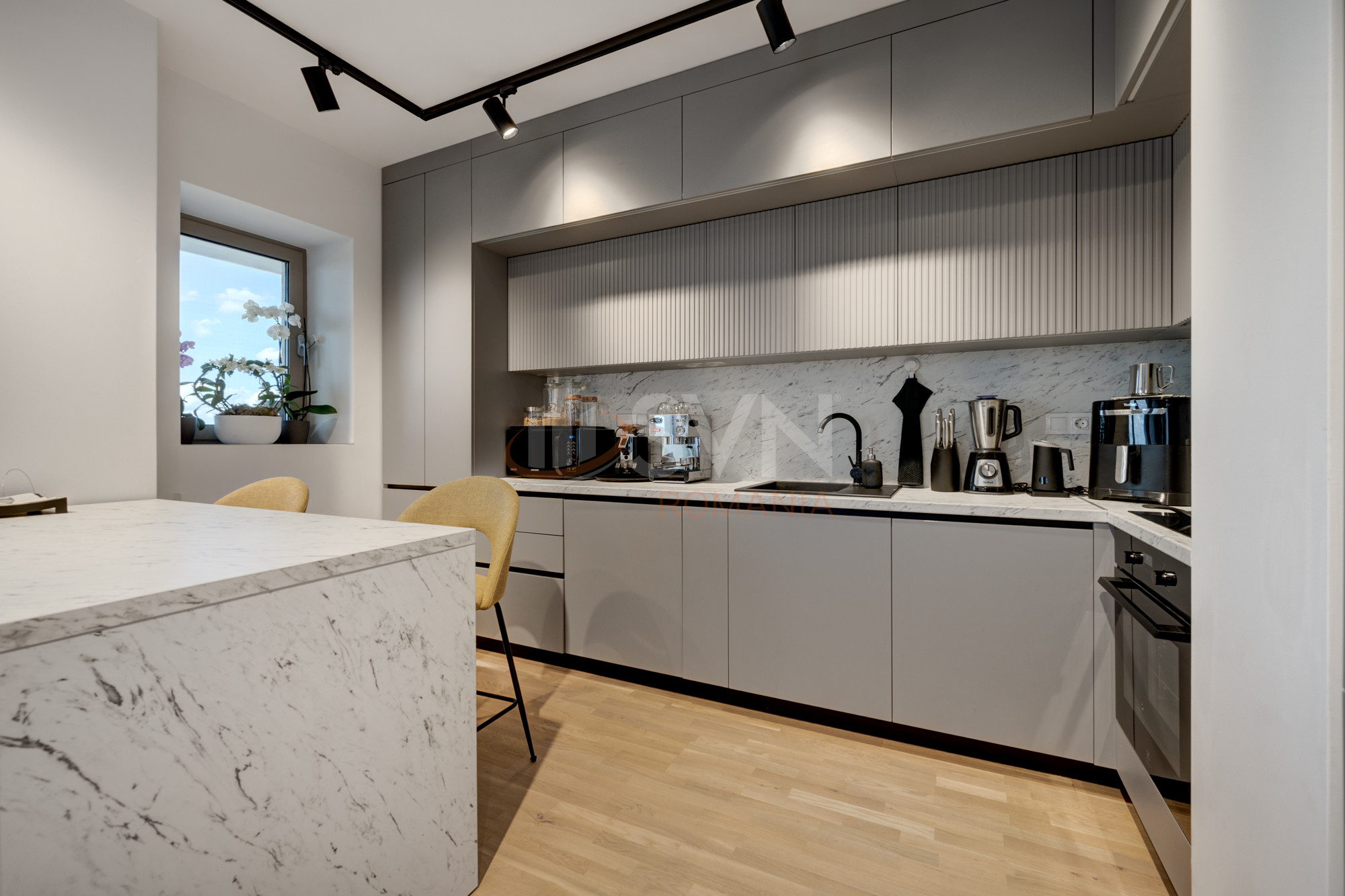 Apartament, 3 camere Bucuresti/Straulesti