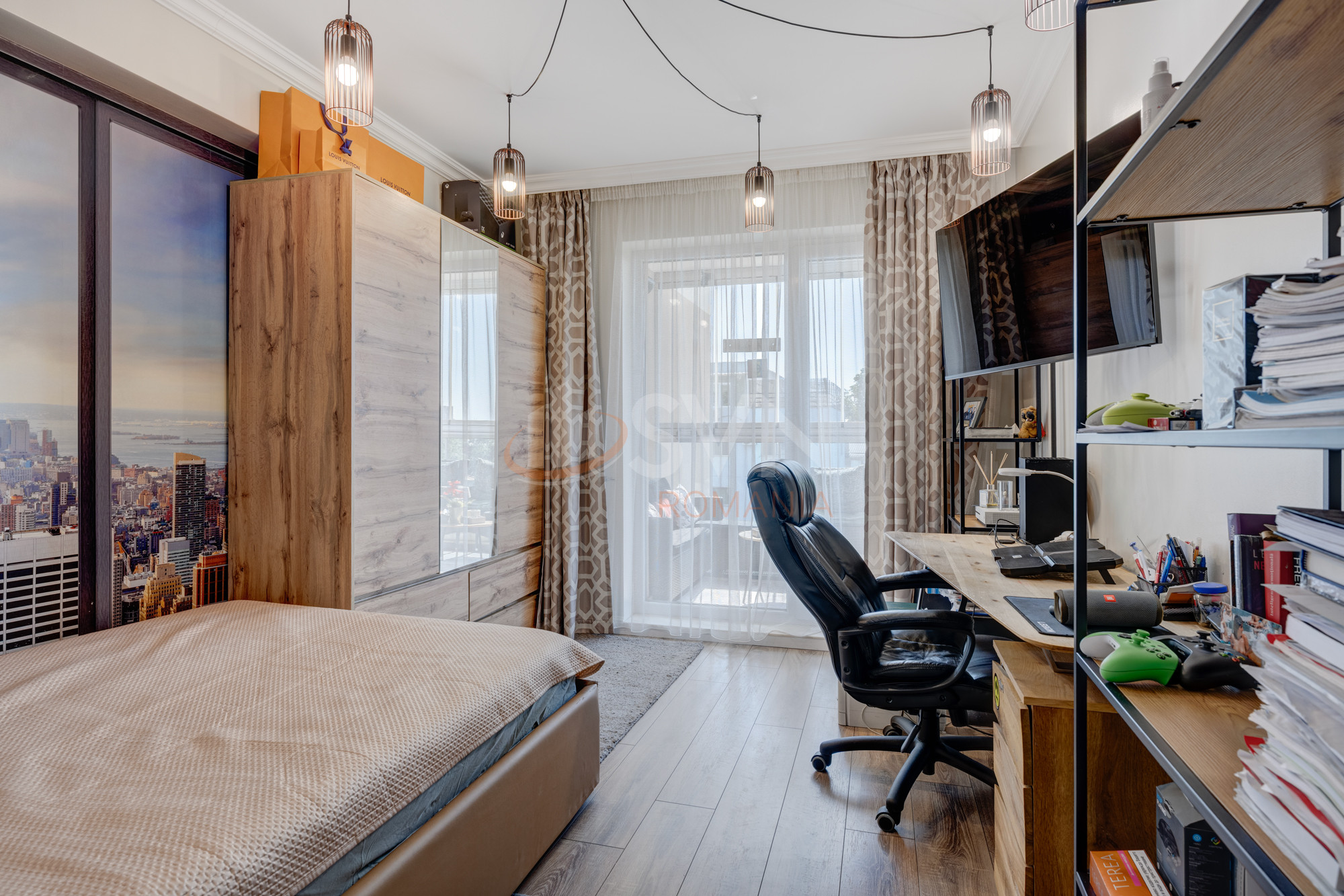 Apartament, 3 camere Bucuresti/Alba Iulia