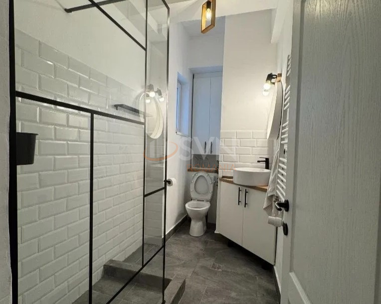 Apartament, 3 camere Bucuresti/Calea Victoriei