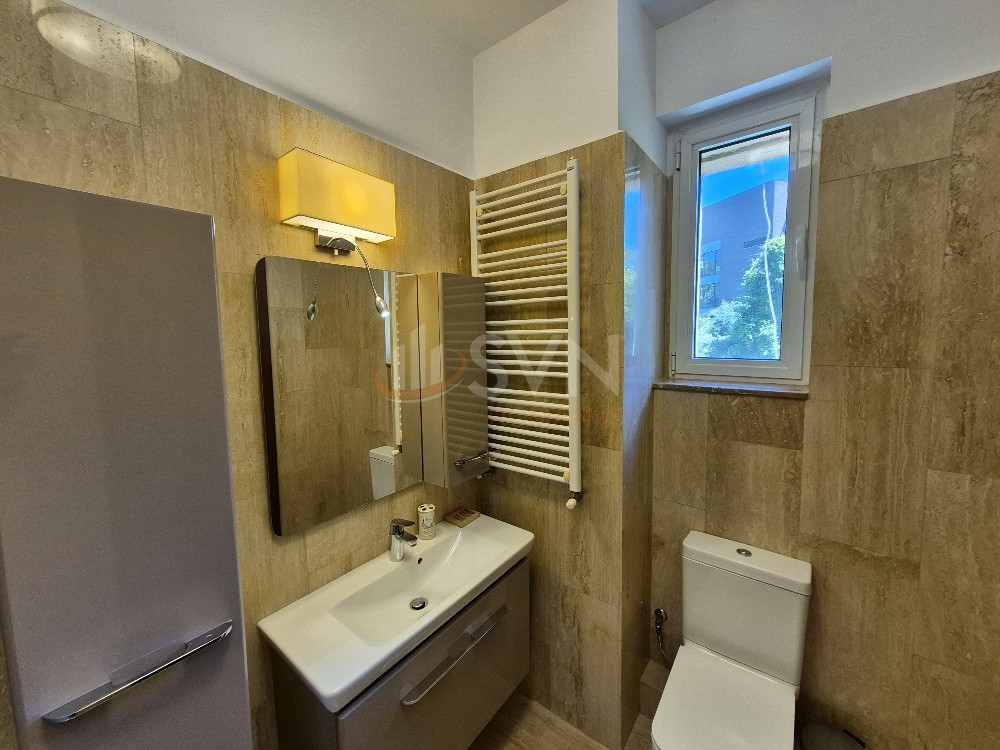 Apartament, 3 camere Bucuresti/Primaverii