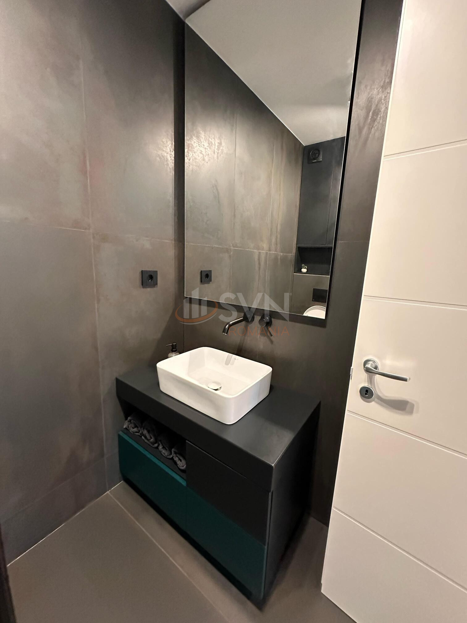 Apartament, 3 camere Bucuresti/Piata Victoriei