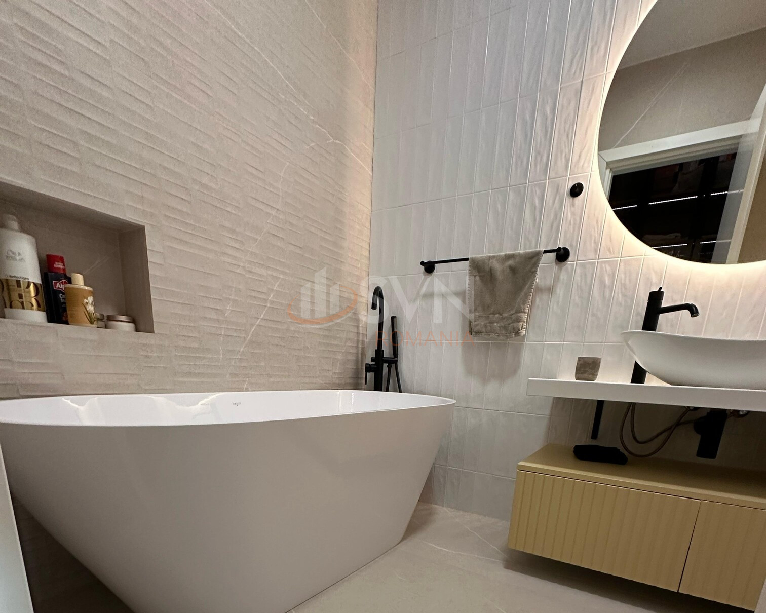 Apartament, 3 camere Bucuresti/Piata Victoriei