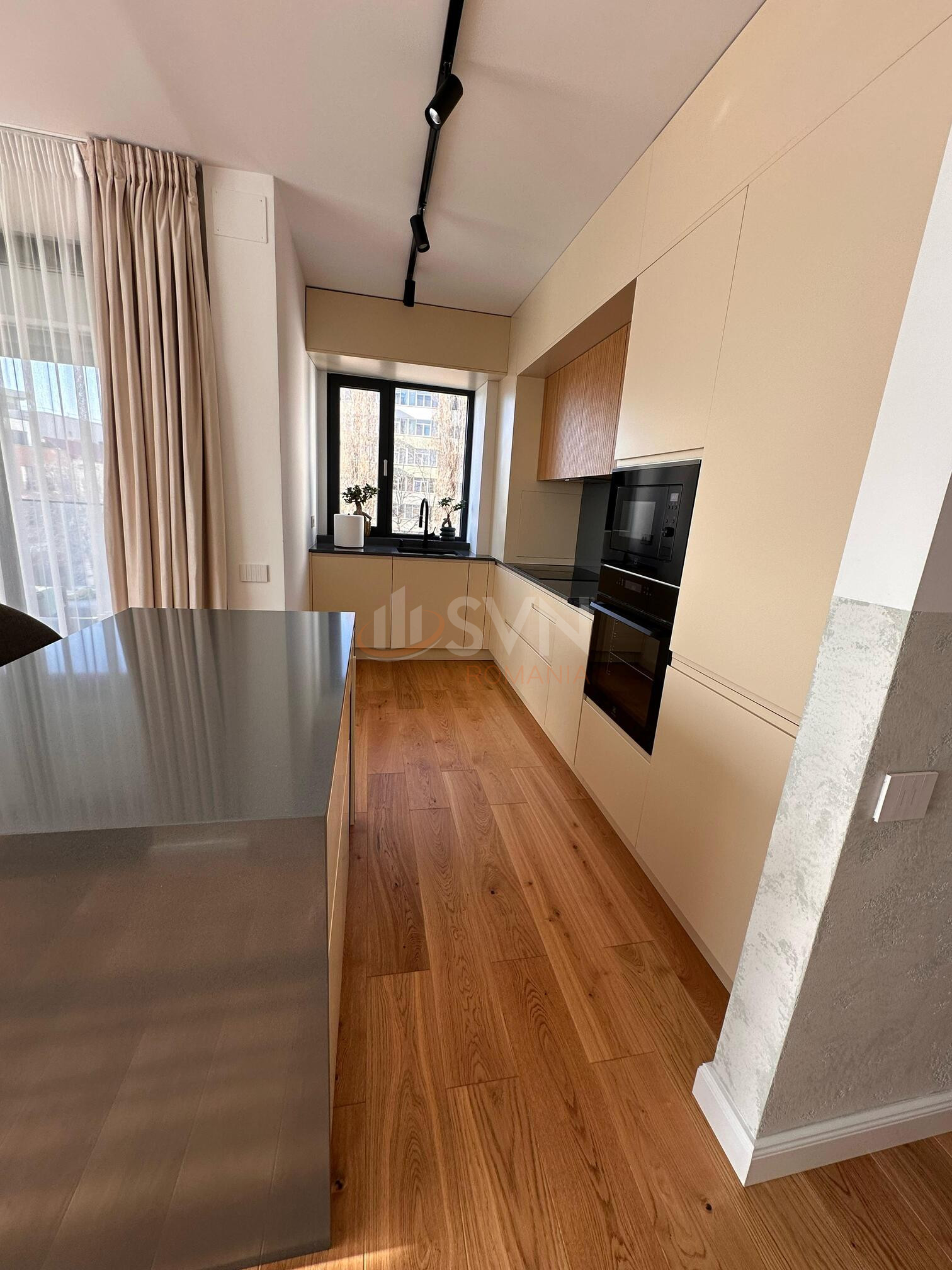 Apartament, 3 camere Bucuresti/Piata Victoriei