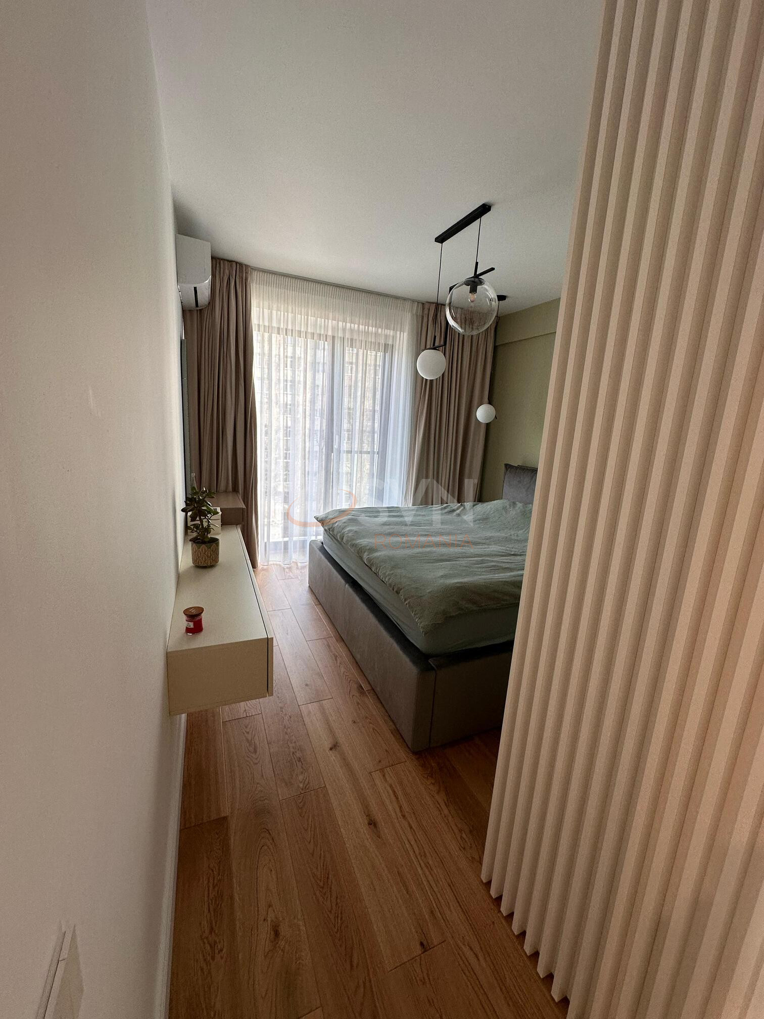 Apartament, 3 camere Bucuresti/Piata Victoriei