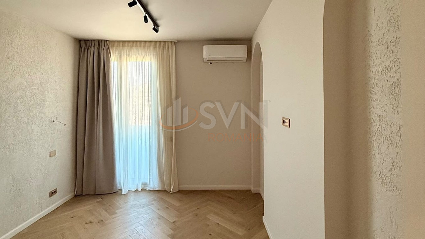 Apartament, 3 camere Bucuresti/P-ta Unirii