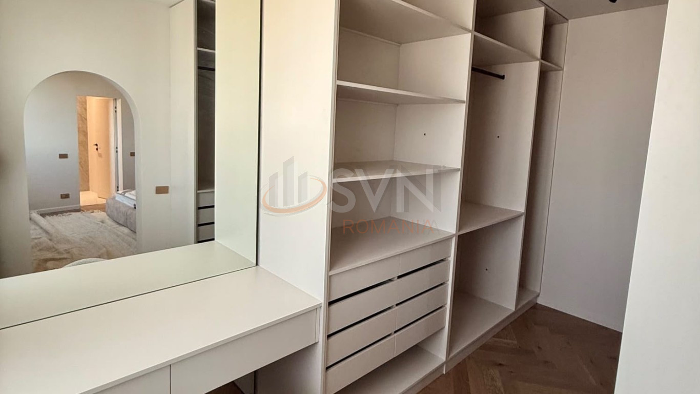 Apartament, 3 camere Bucuresti/P-ta Unirii