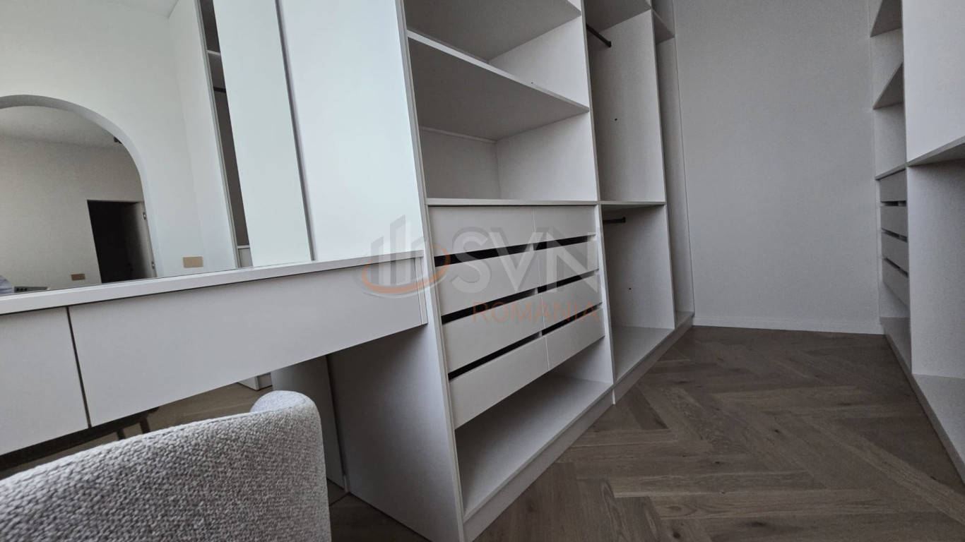 Apartament, 3 camere Bucuresti/P-ta Unirii