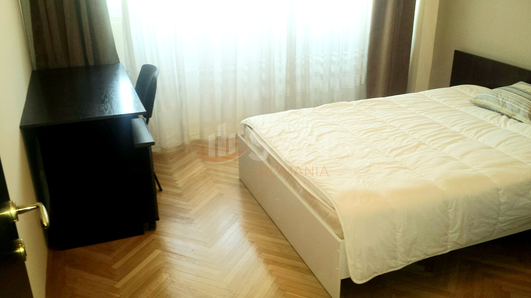 Apartament, 3 camere Bucuresti/Magheru