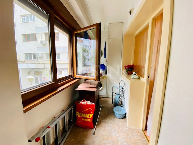 Apartament, 3 camere Bucuresti/Universitate (s2)