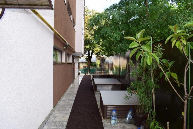 Apartament, 3 camere Bucuresti/Giulesti