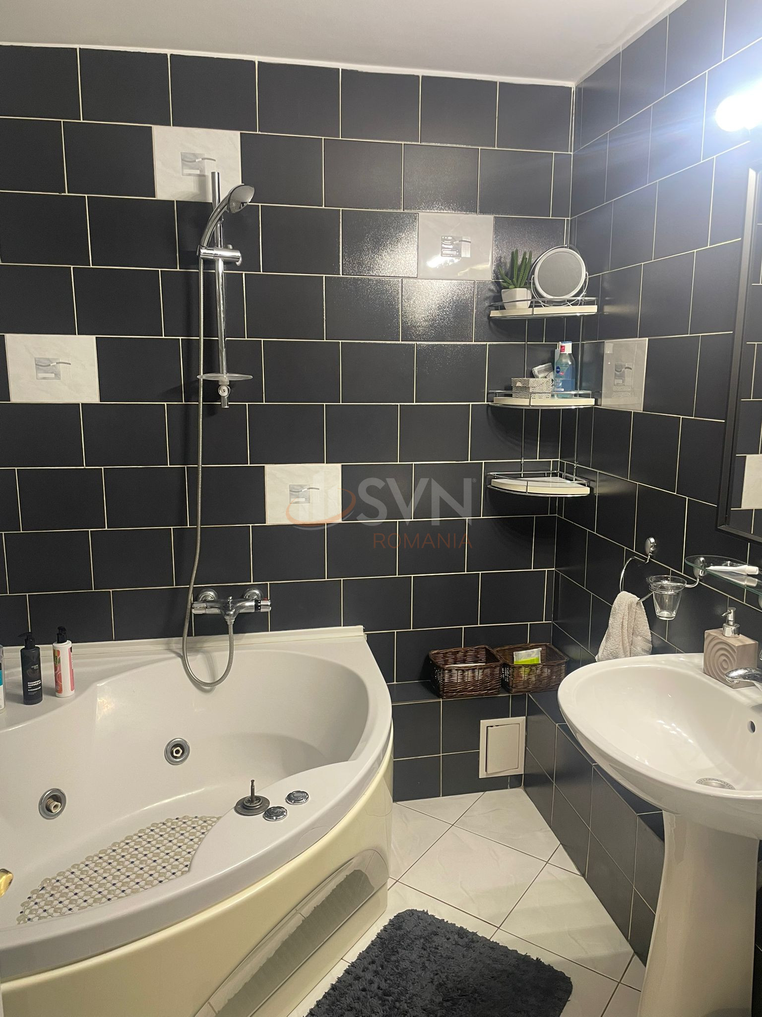 Apartament, 3 camere Bucuresti/Oltenitei