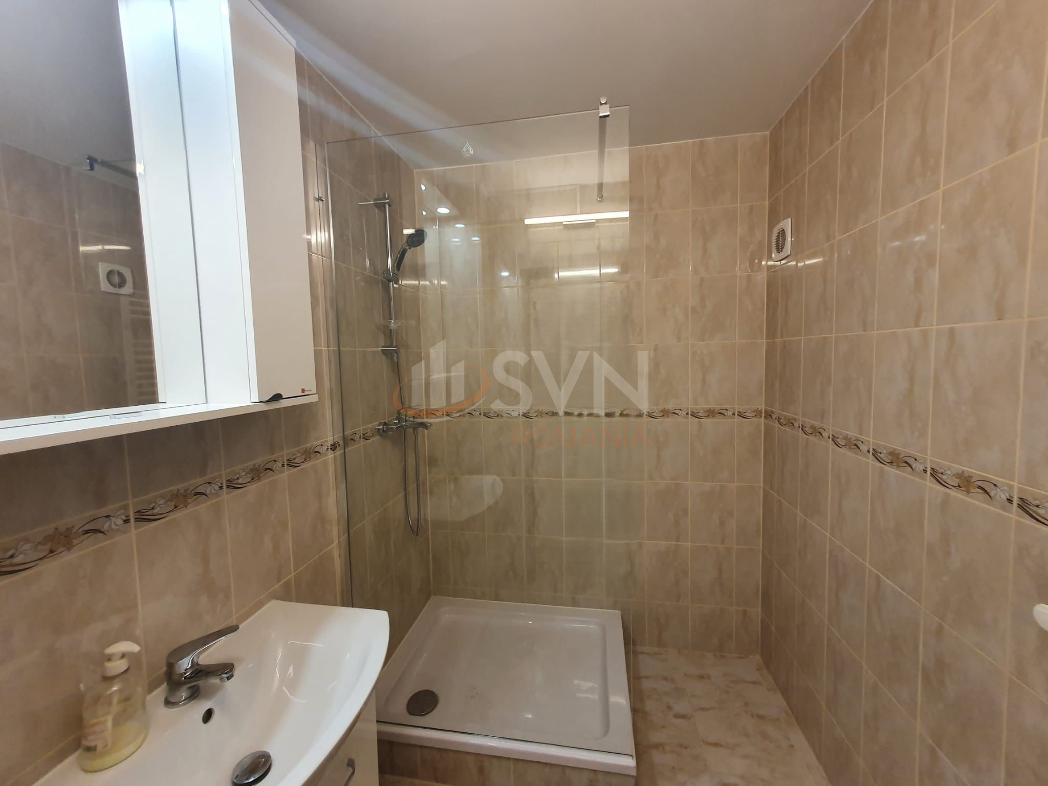Apartament, 3 camere Bucuresti/Piata Romana