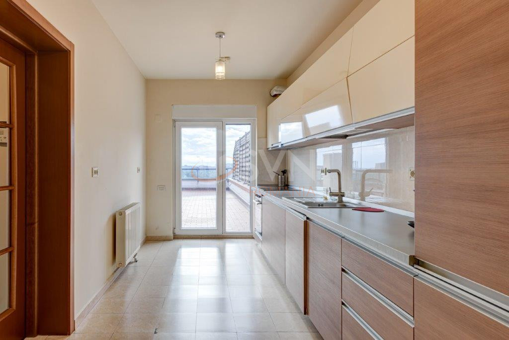Apartament, 3 camere Bucuresti/Calea Plevnei