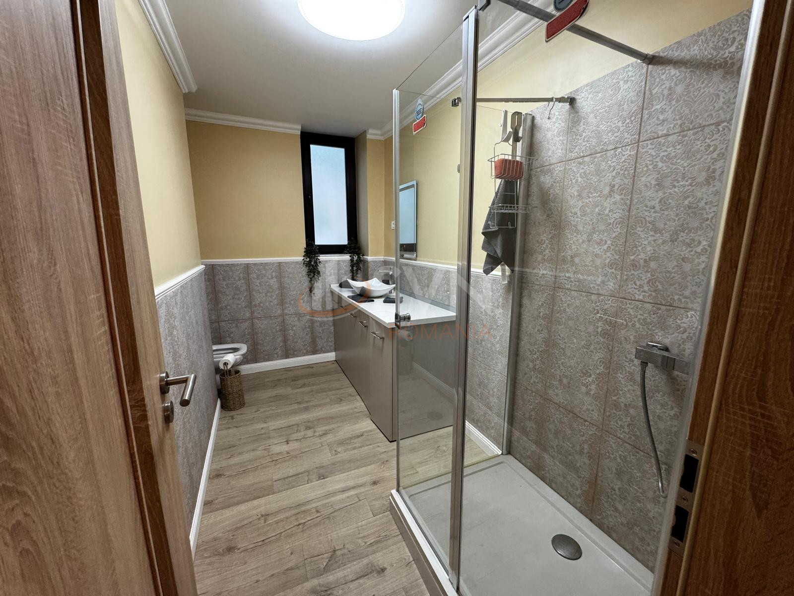 Apartament, 3 camere Bucuresti/Calea Victoriei